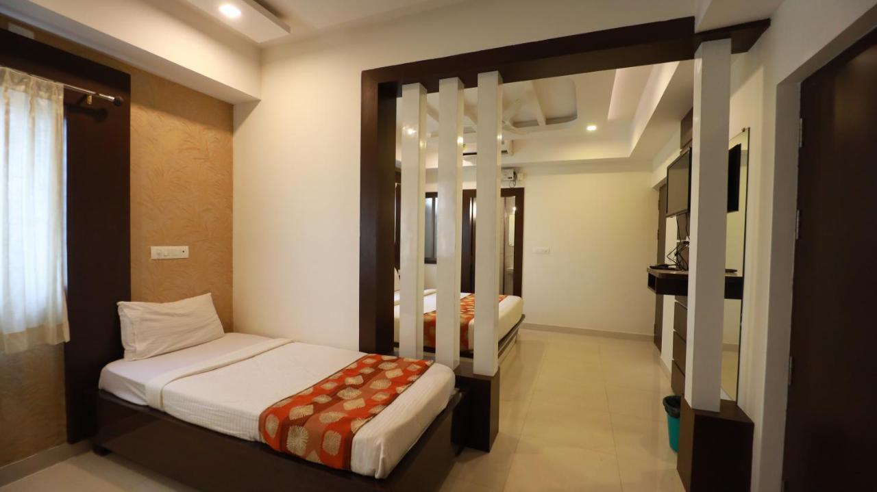 Silver Suite Chikmagalūr Exterior foto